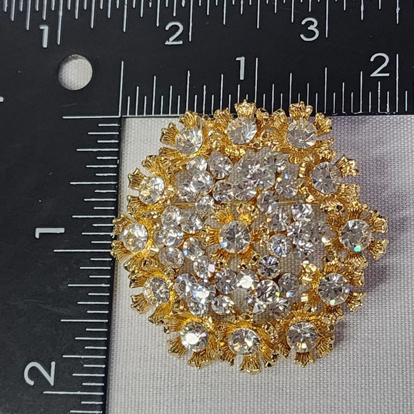 Gold and Clear Crystal Dome Pin Brooch New - Picture 6 of 7